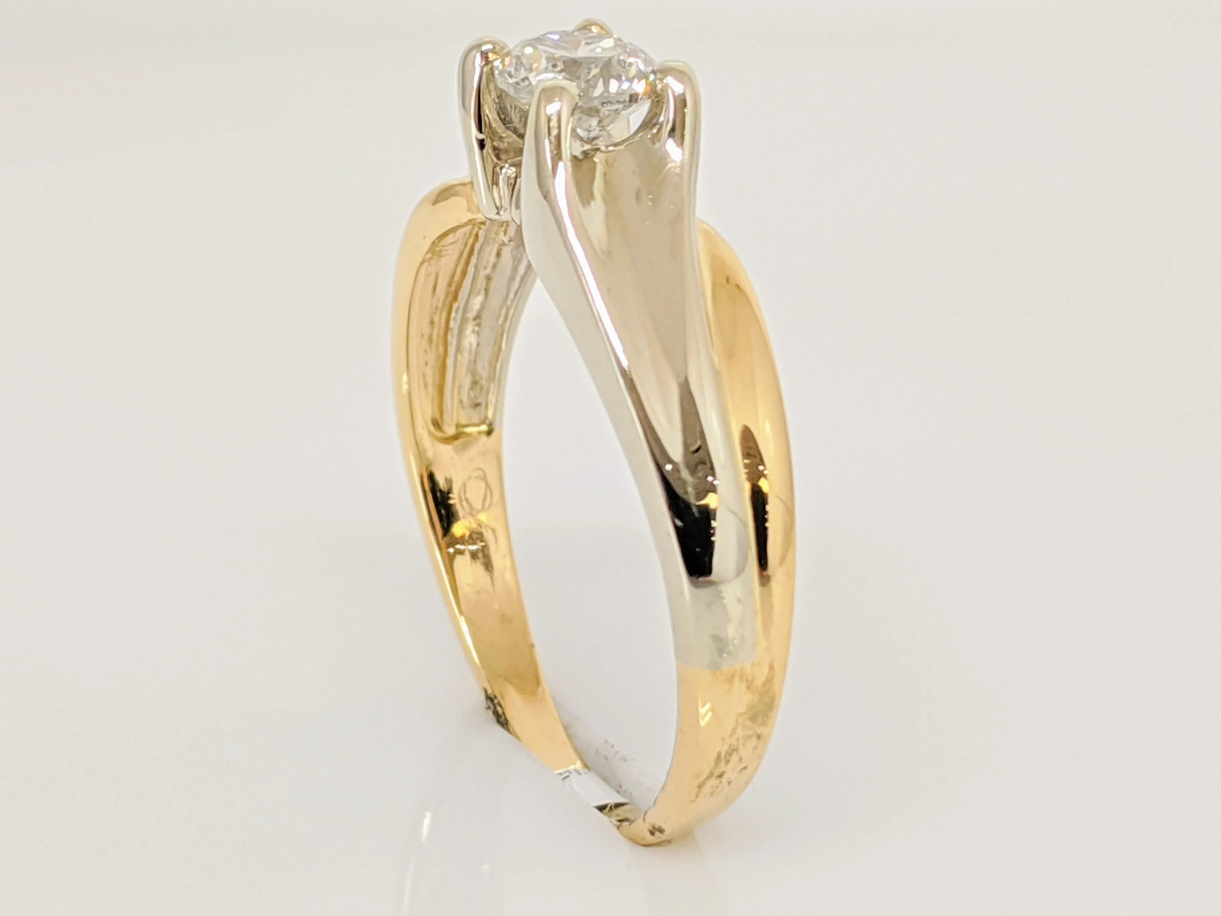 14K TWO-TONE .44 CARAT TOTAL I1 H DIAMOND ROUND ESTATE RING 3.5 GRAMS