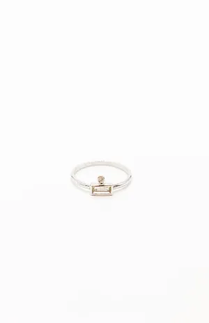 18K White Gold Diamond Baguette Ring