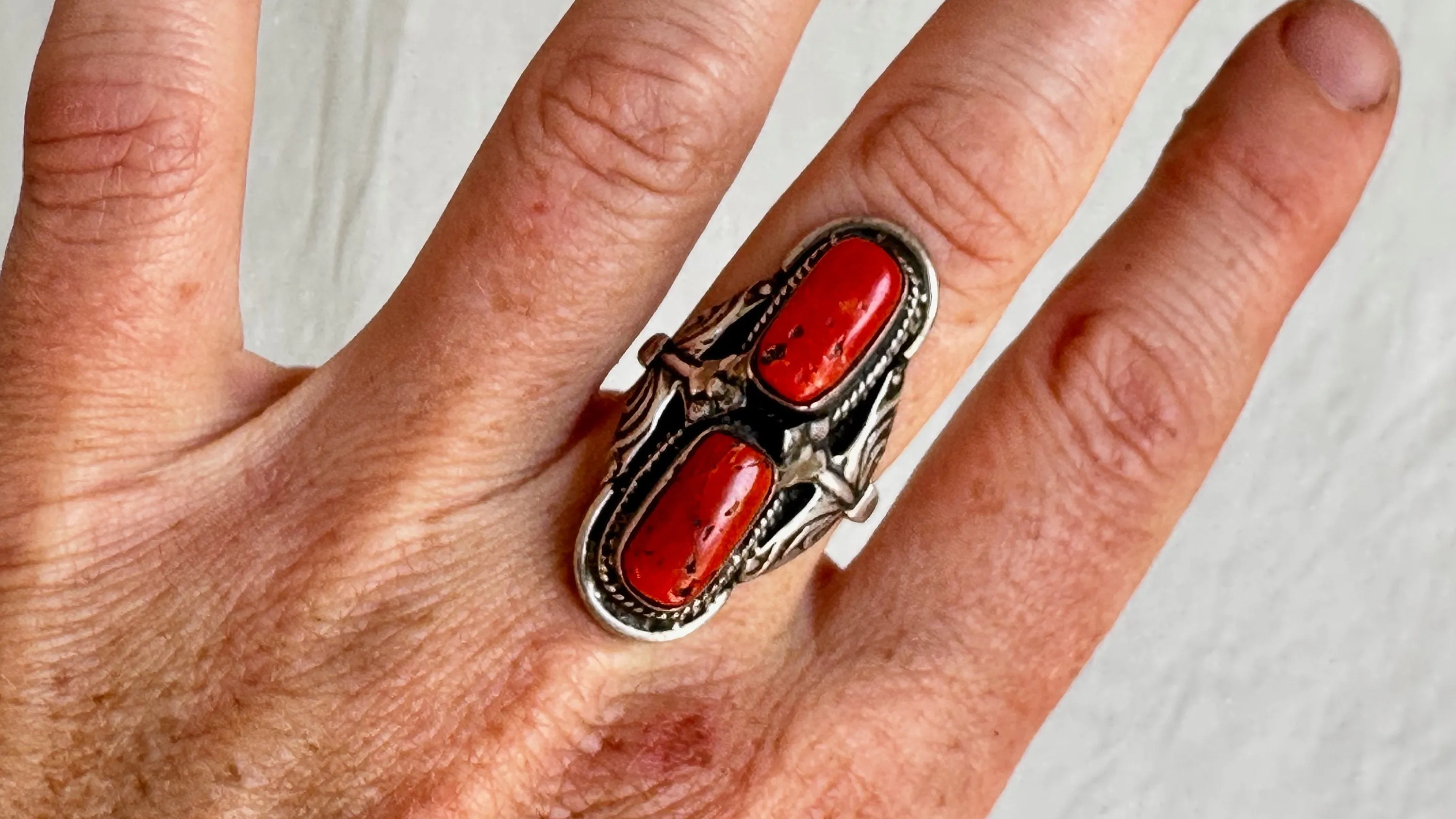 Antique Coral and Sterling Ring. India. Gorgeous! size 7.5. 1062