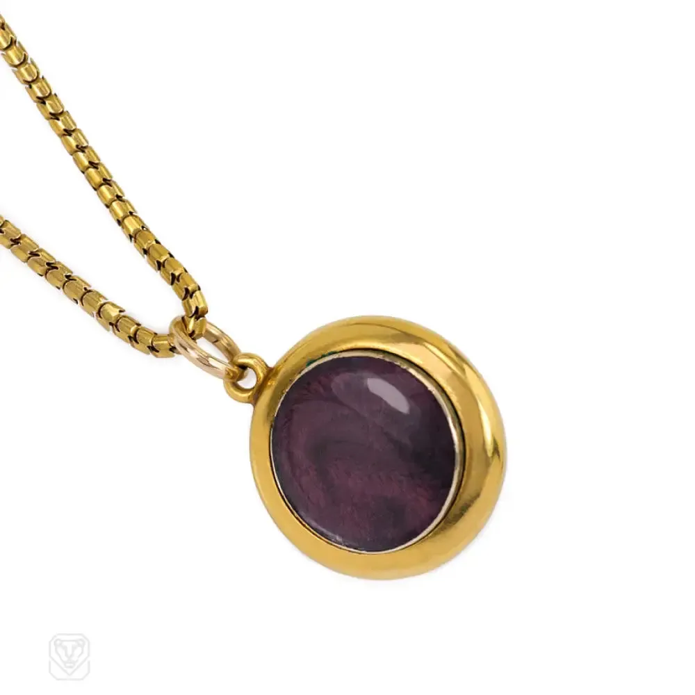 Antique gold and garnet pendant