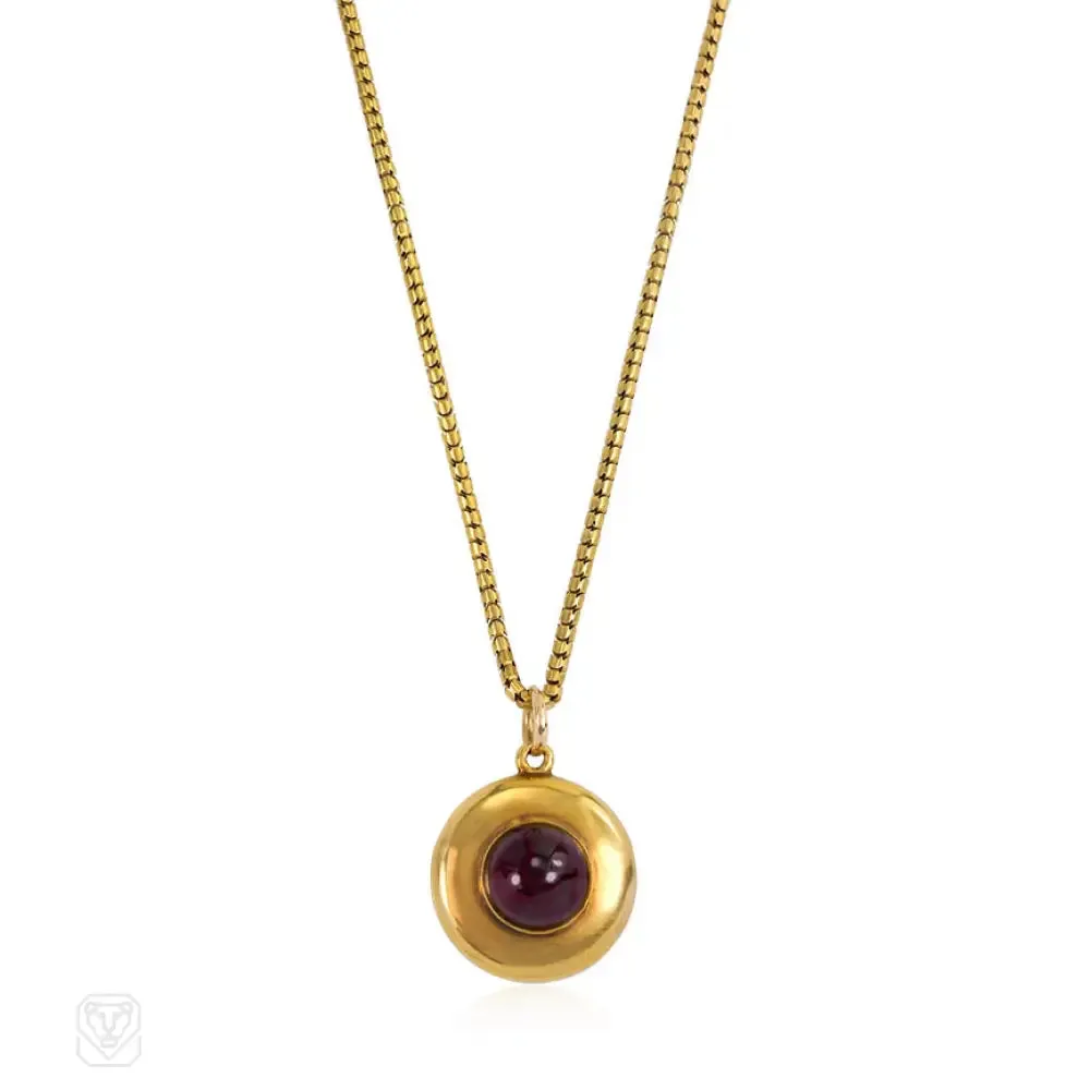 Antique gold and garnet pendant