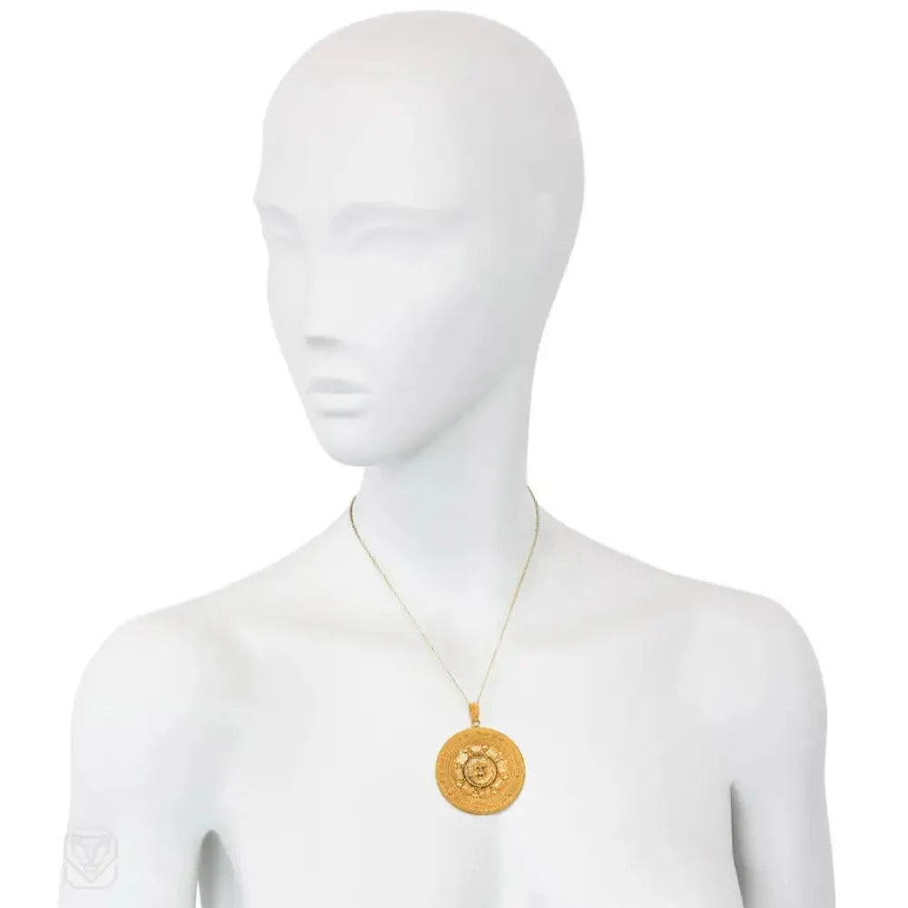 Antique gold pendant, Ernesto Pierret