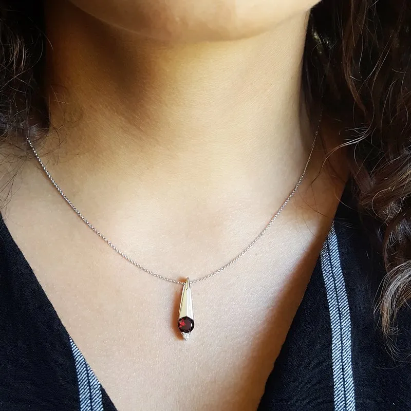 Arizona Anthill Garnet Silver Jewelry Knife Edge Accented Pendant