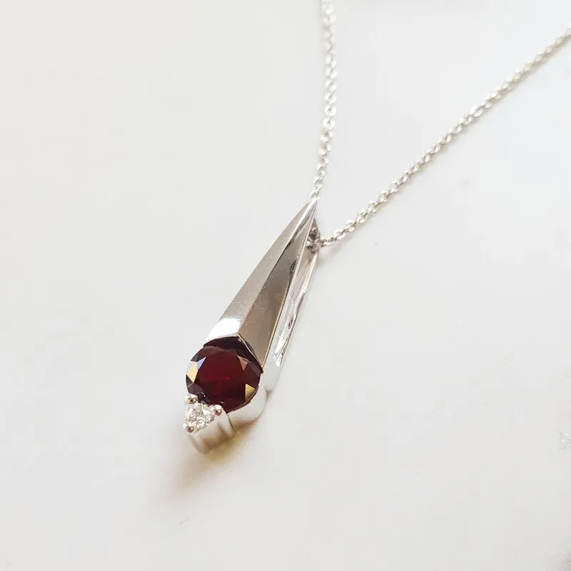 Arizona Anthill Garnet Silver Jewelry Knife Edge Accented Pendant