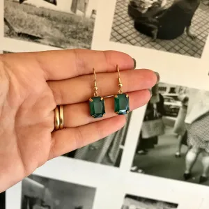 Clio Gold Claw Set Gem Earring Forrest Green