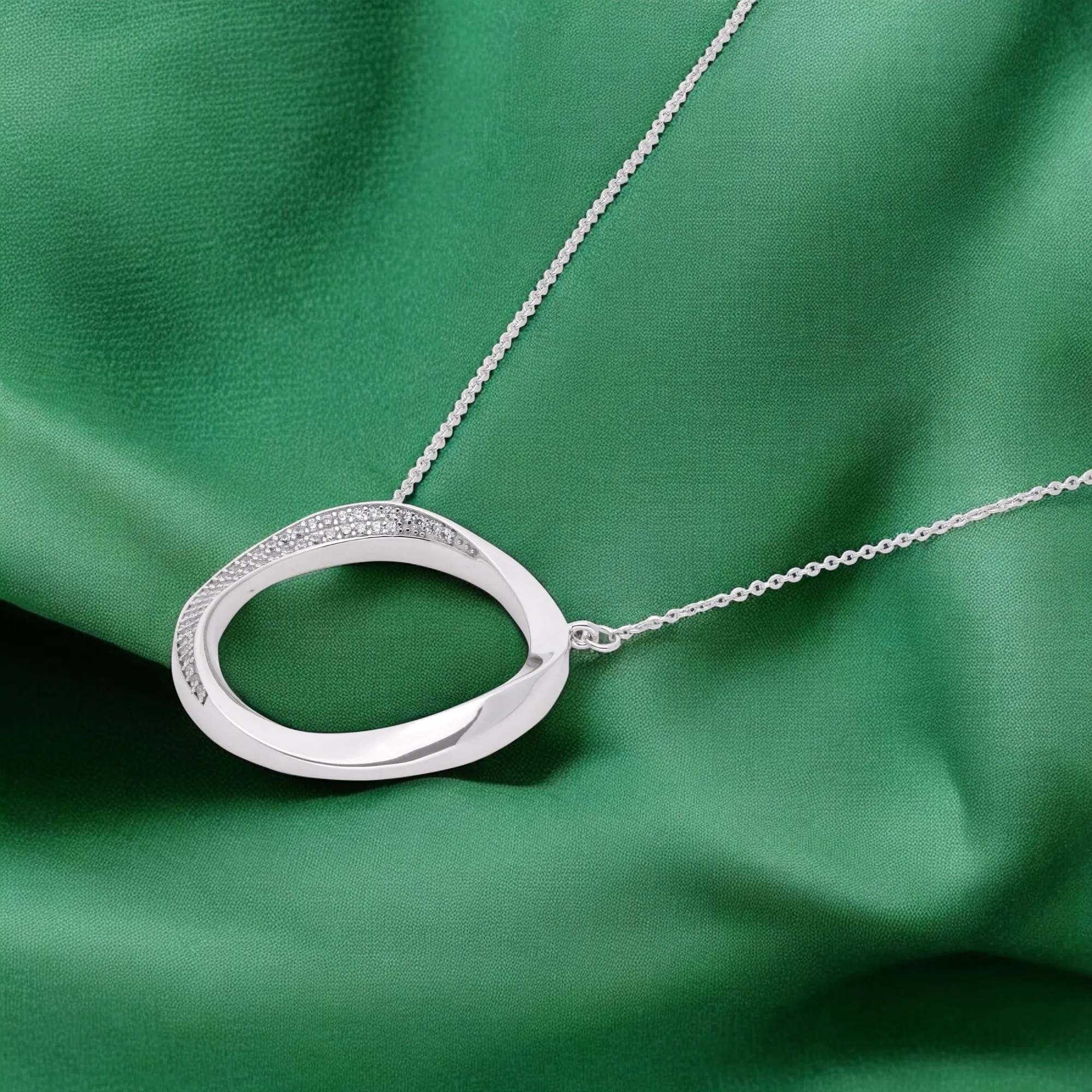 Dazzling Circle Zircon Pendant | SKU : 0003402016, 0020860172, 0020860165
