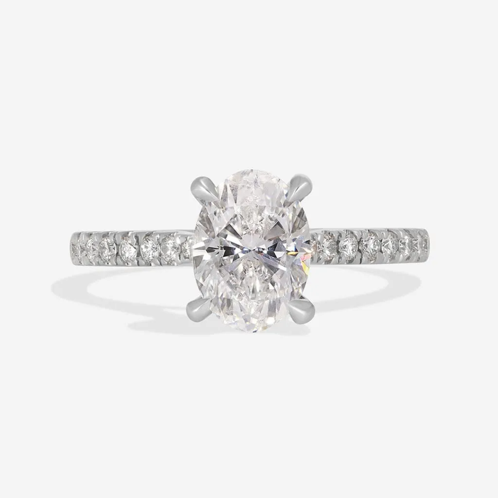 DIVINITY 1.70ct | Oval Solitaire Lab Diamond Set in Platinum
