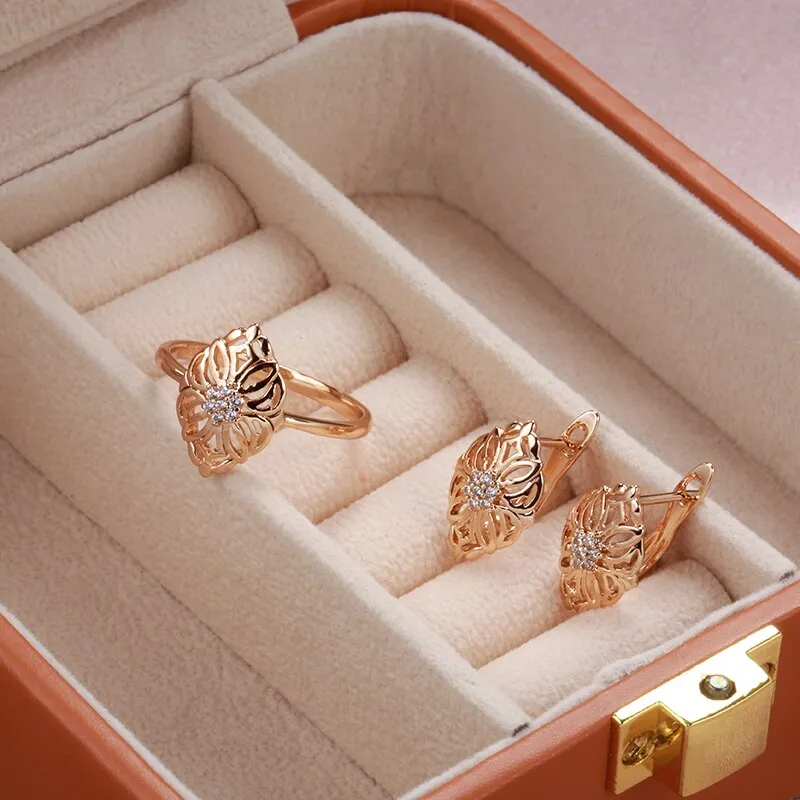 Elegant Flower Hollow Finger Rings