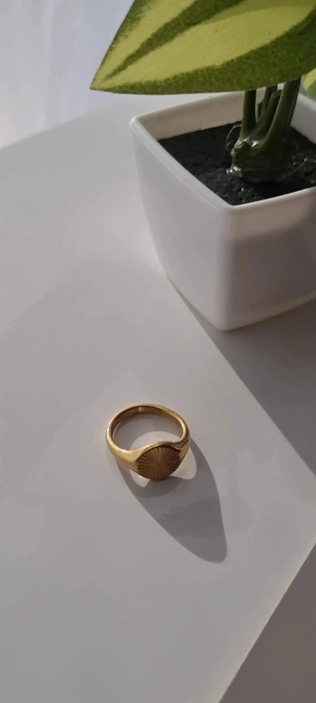 Gold Sun Geometric Wave Pattern Women's Ring, 9mm Wide, Size 6