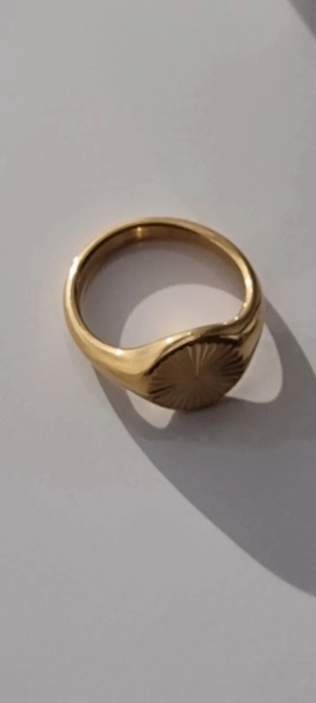 Gold Sun Geometric Wave Pattern Women's Ring, 9mm Wide, Size 6