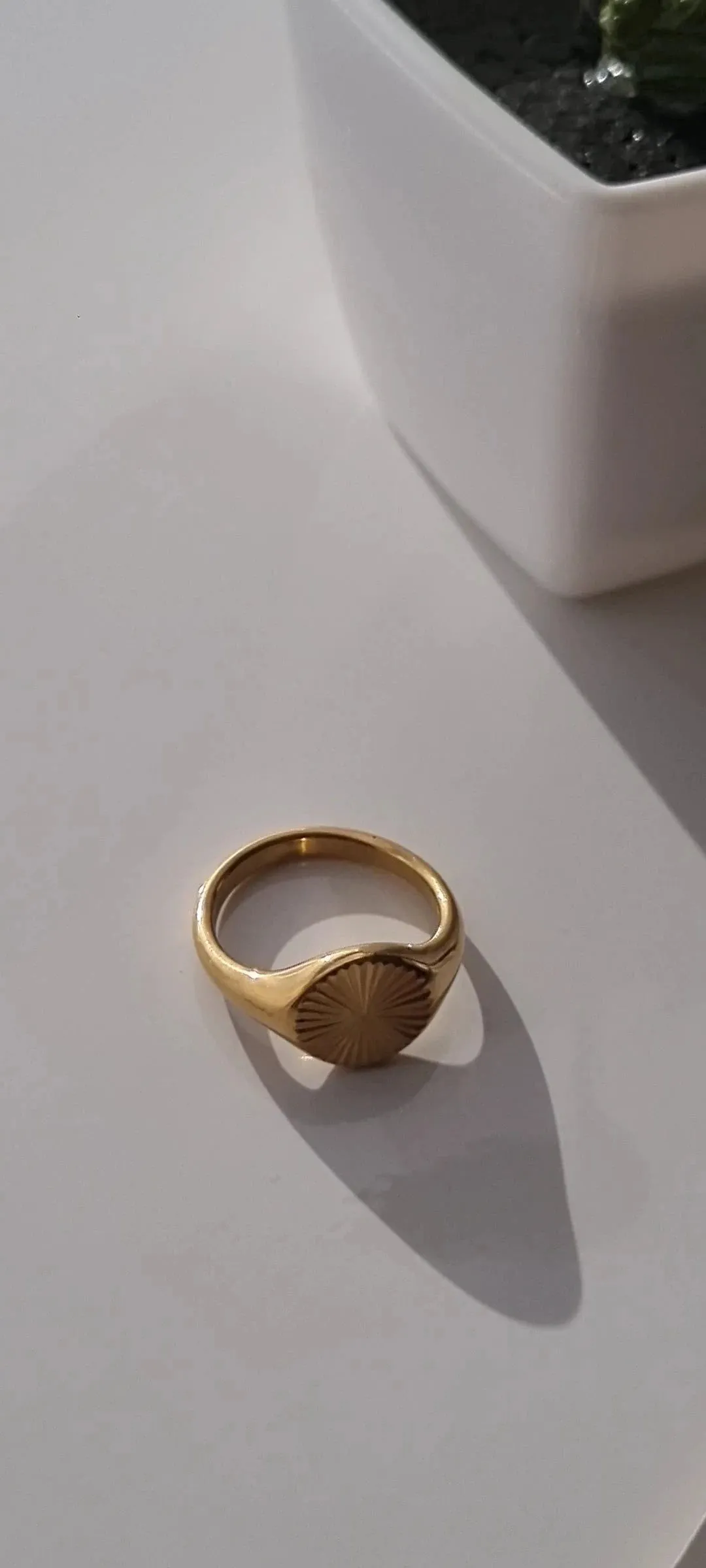 Gold Sun Geometric Wave Pattern Women's Ring, 9mm Wide, Size 6