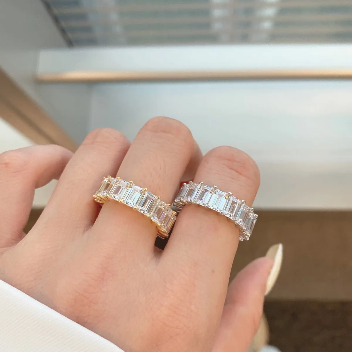 [Goodv]0.75 Carat Elegant Emerald Cut Tennis Ring