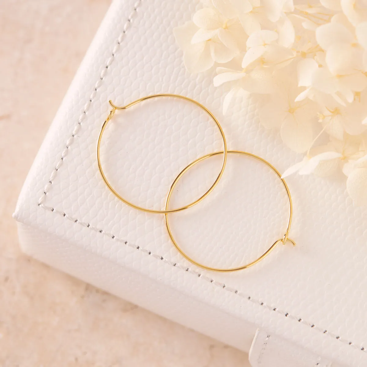 Large Hoops Gold