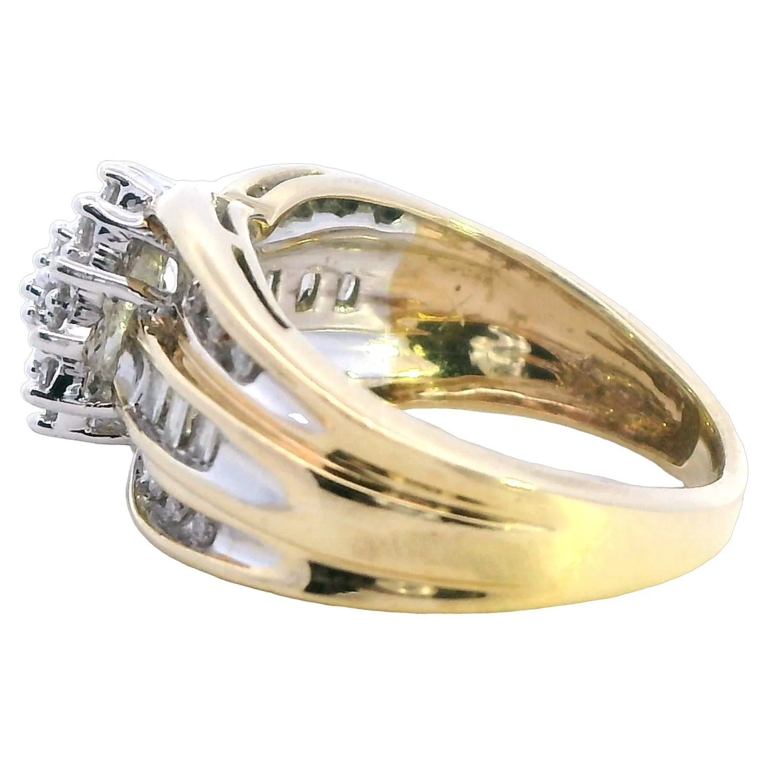 Luxurious 9ct Yellow Gold & Diamond Cluster Ring - Heartfelt Gift for Valentines