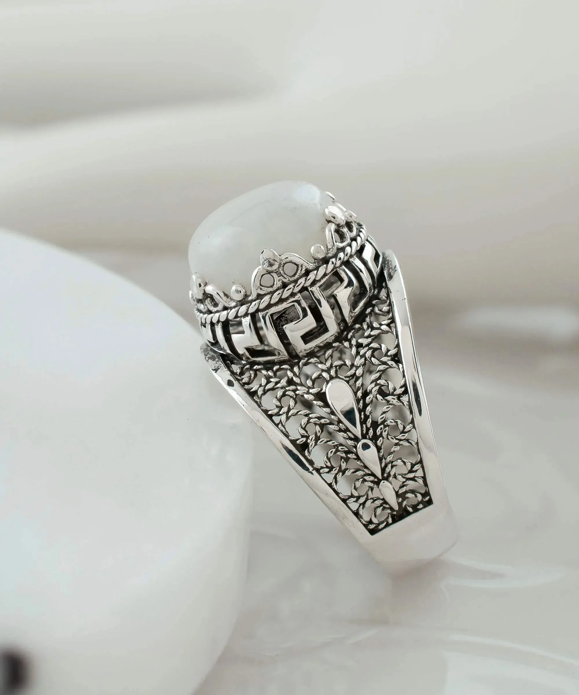 Meander Pattern Filigree Art Moonstone Gemstone Women Silver Cocktail Ring