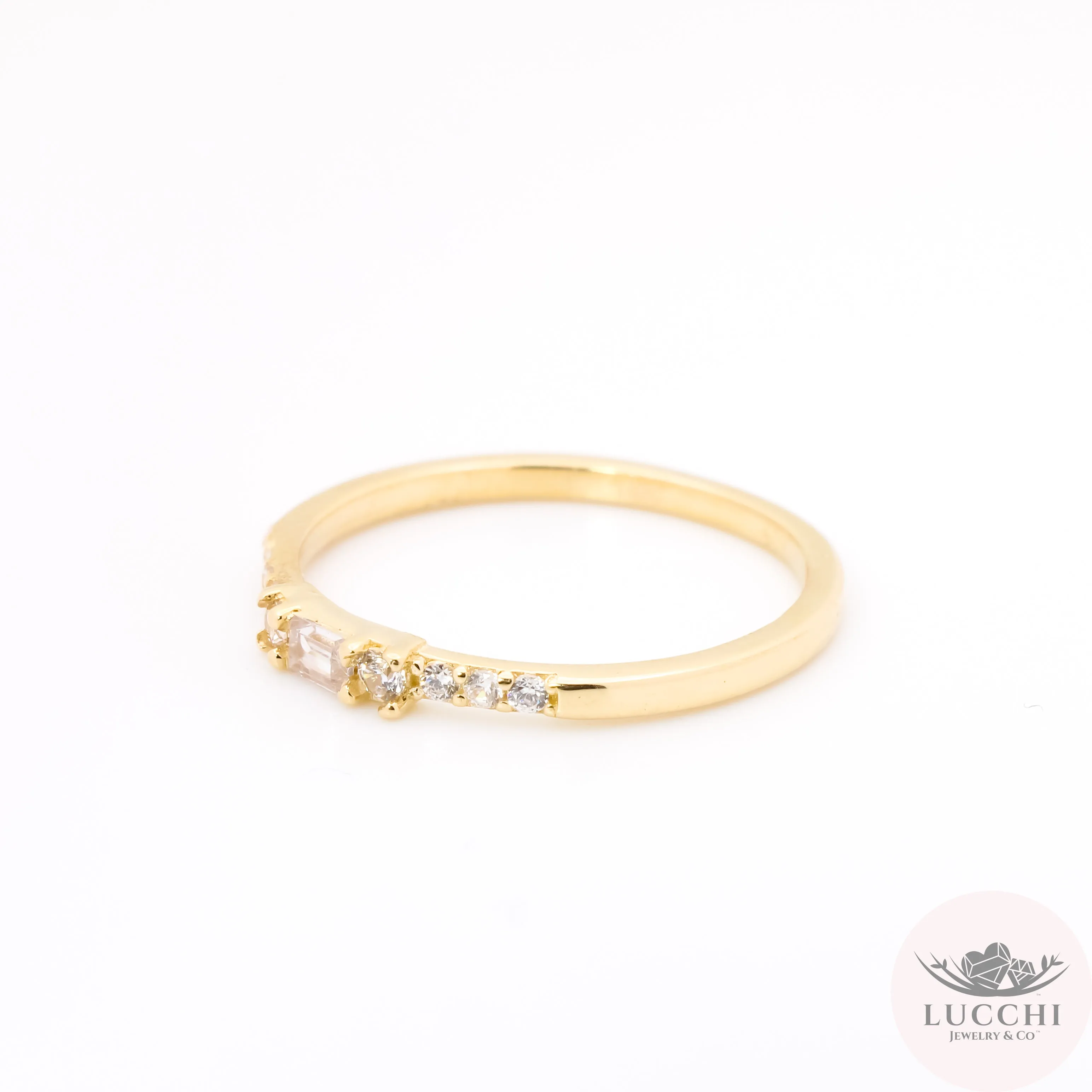 Minimalist Engagement Ring - White - 14k