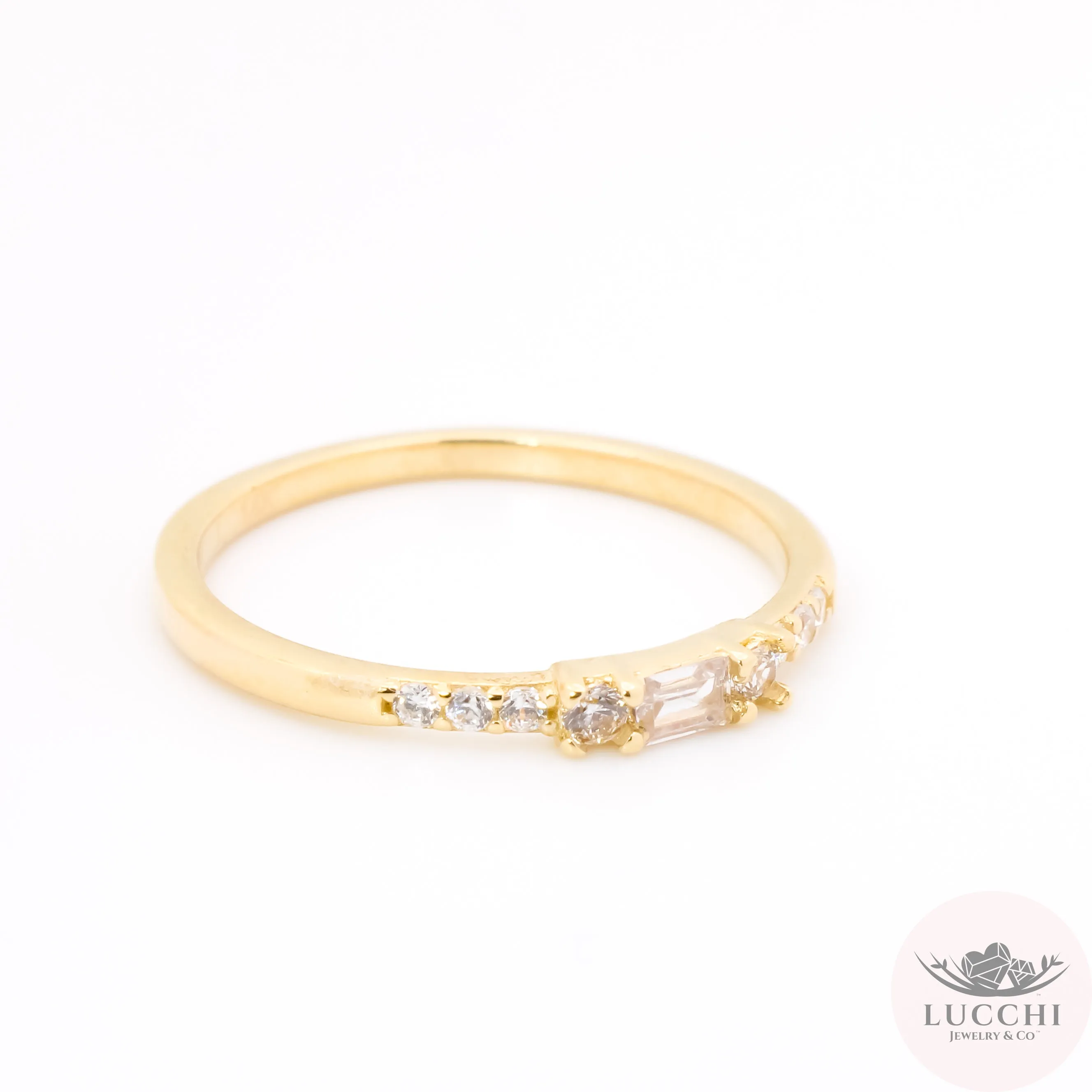 Minimalist Engagement Ring - White - 14k