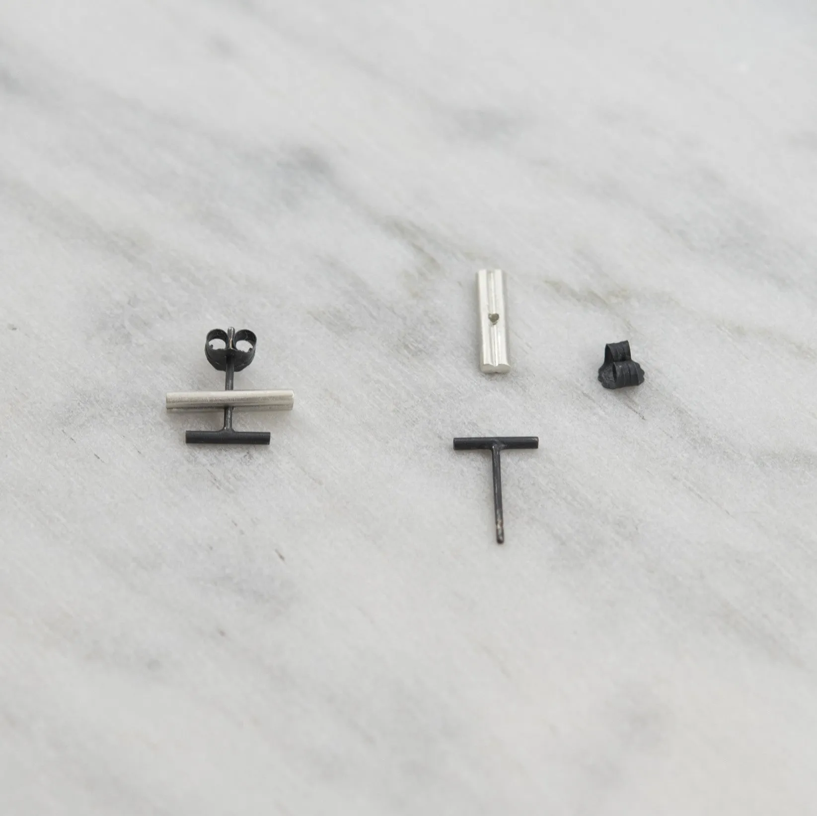 Minimalist staple earrings N°6