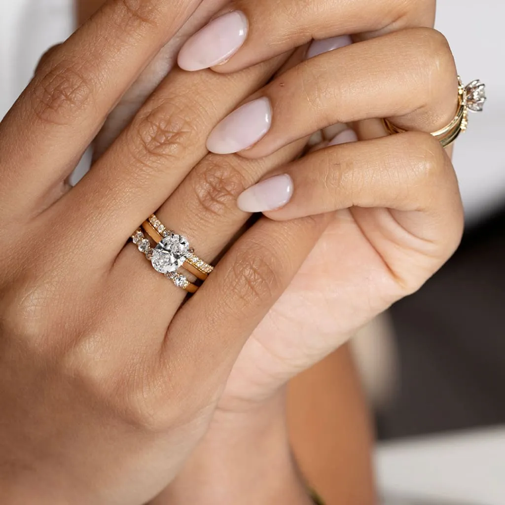 PARIS 1.50ct | Oval Solitaire Lab Diamond Set in 18ct Gold