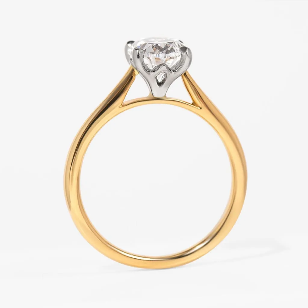 PARIS 1.50ct | Oval Solitaire Lab Diamond Set in 18ct Gold