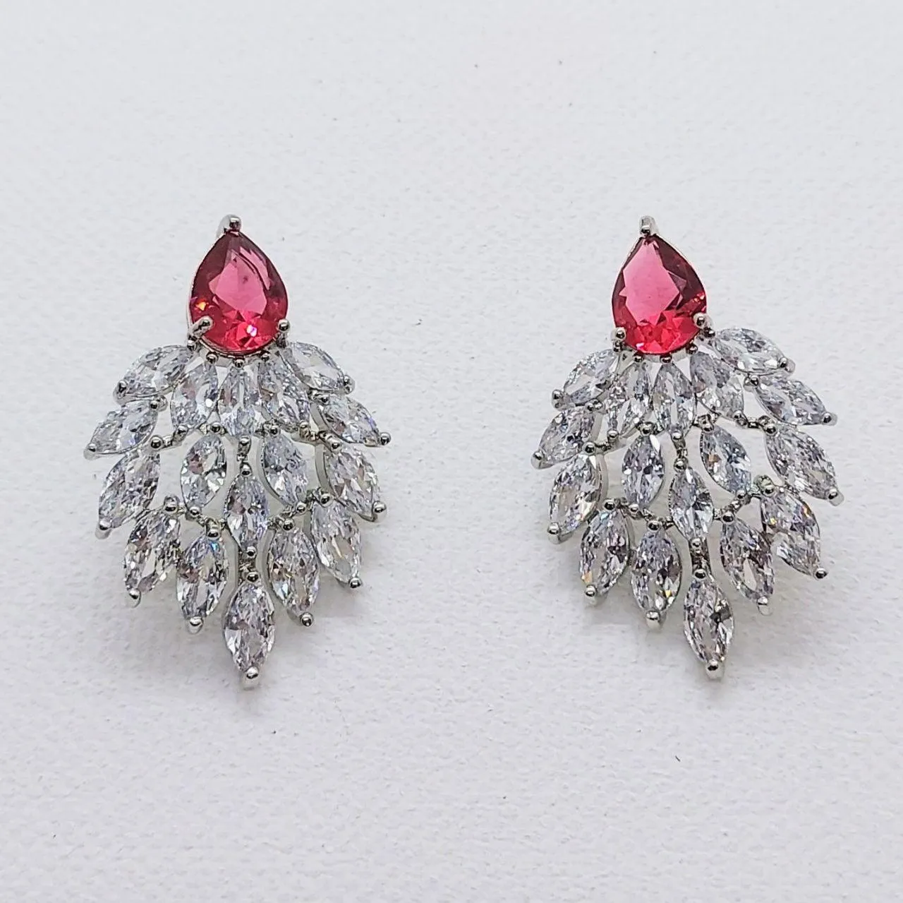 RED LEAF-CUBIC ZIRCONIA EARRINGS