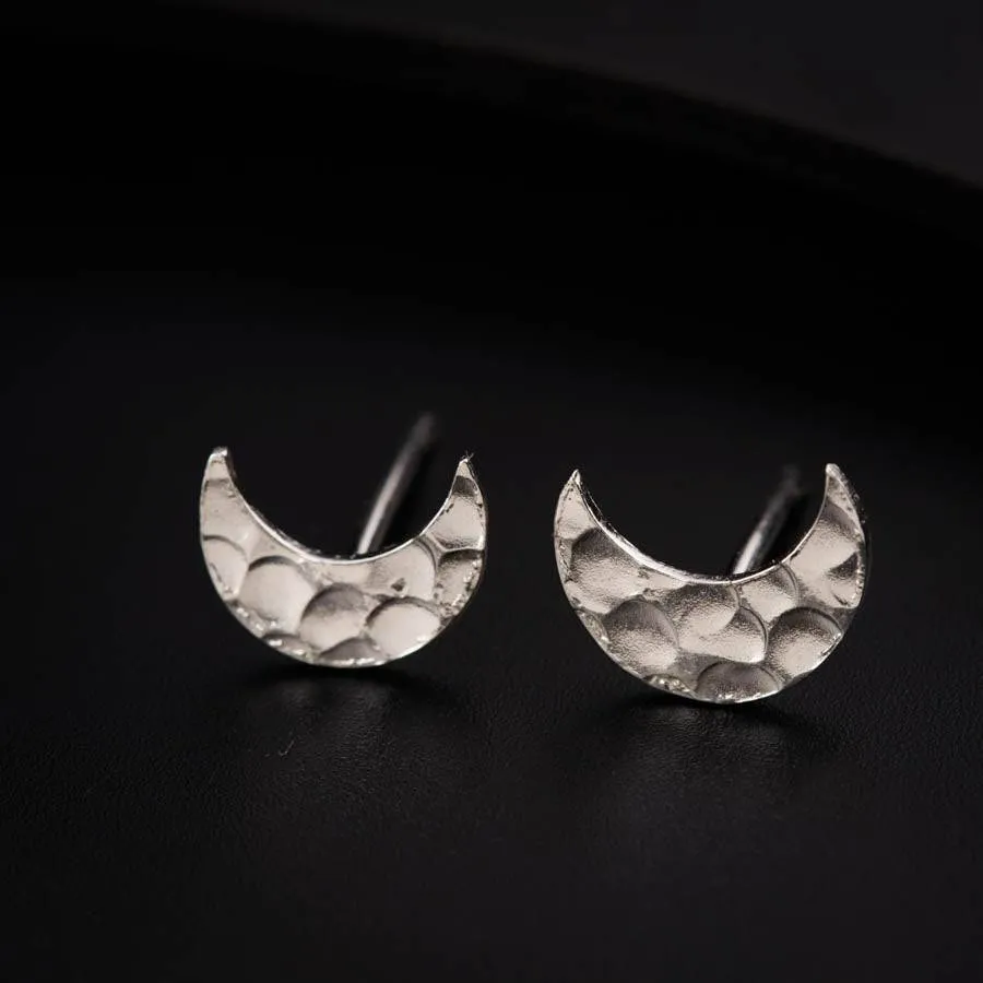 Silver Hammered Chandrakor Earrings : Small