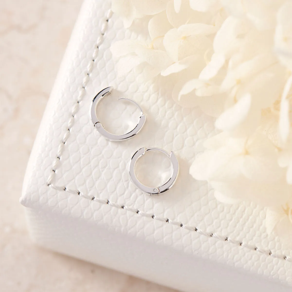 Small Square Huggies