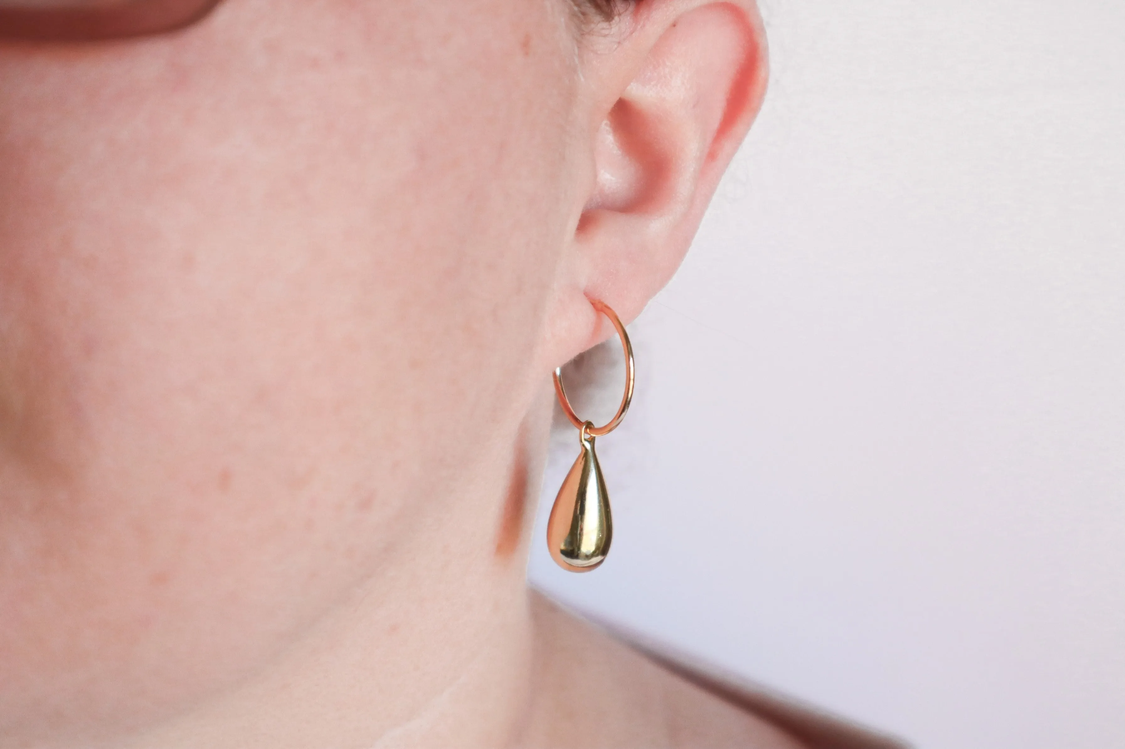 Teardrop hoops