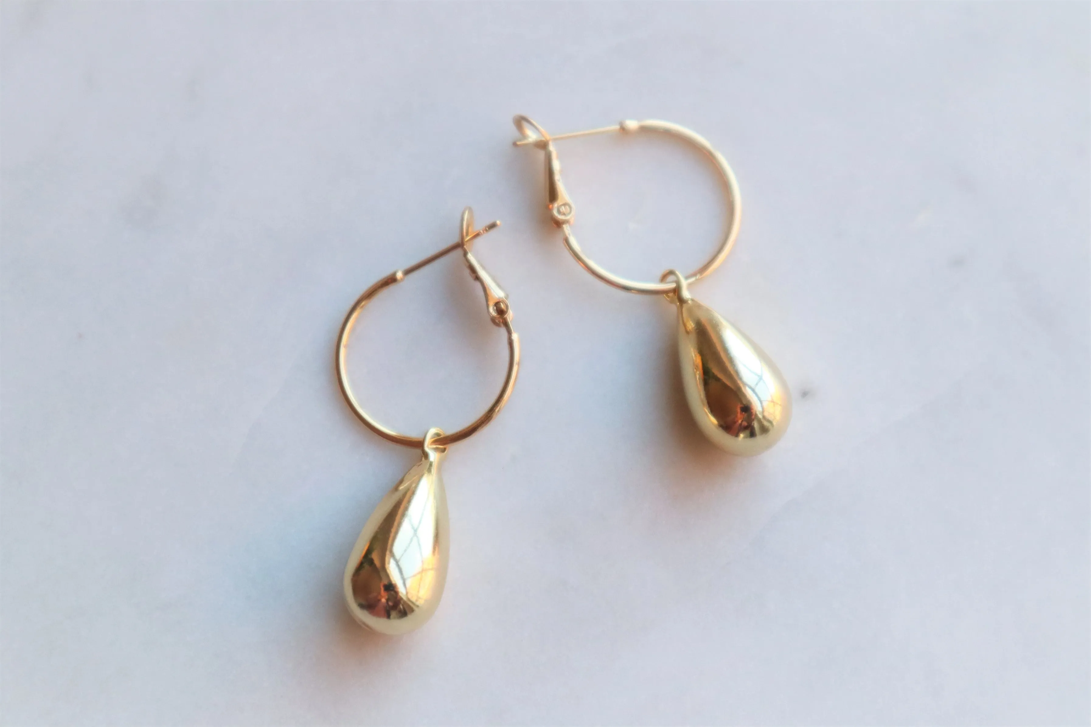 Teardrop hoops