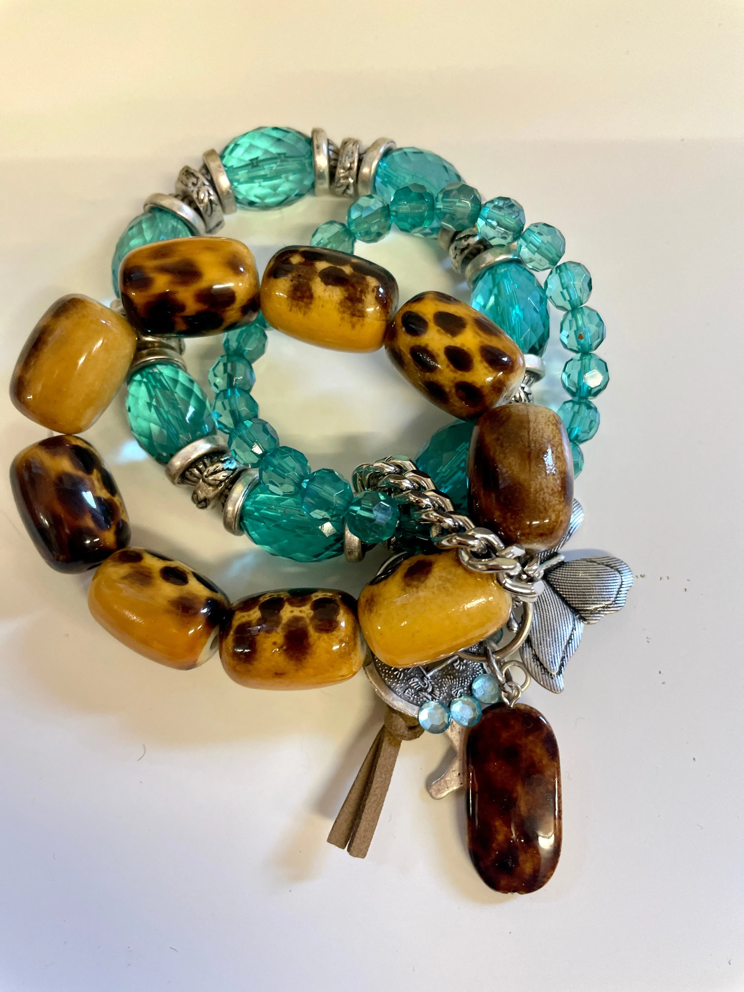 The Chunky Balos Turtoise Stretch Charm Bracelet