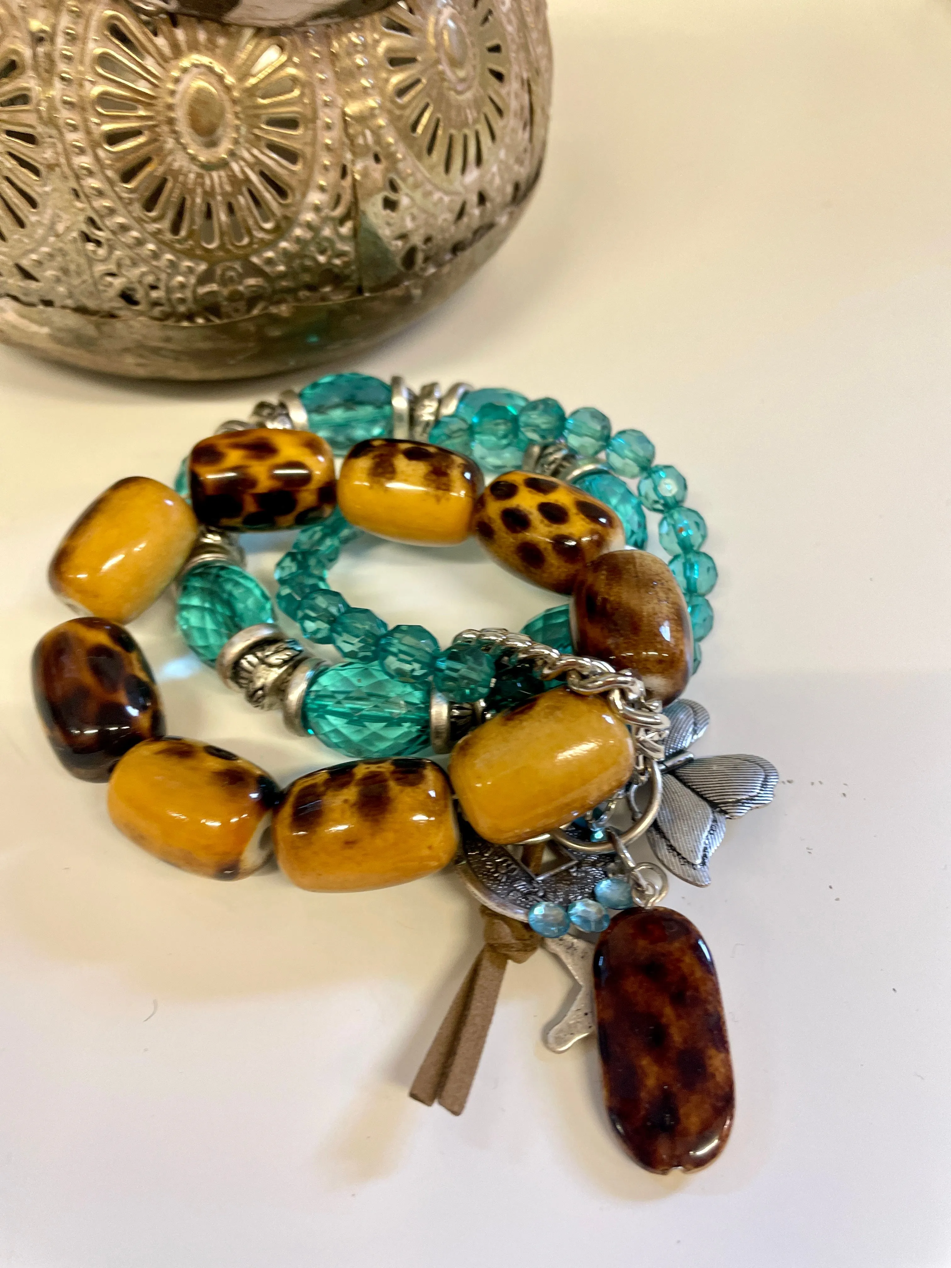 The Chunky Balos Turtoise Stretch Charm Bracelet